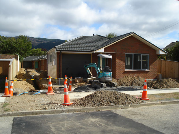 trentham-14-New-services-being-laid